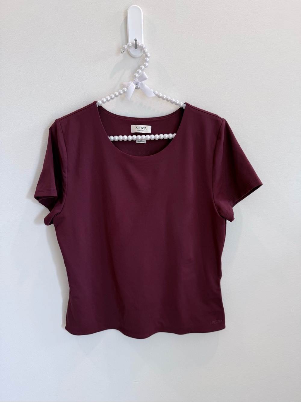 Aritzia Contour Crewneck T-Shirt Elevated Basic Minimalist Girlie size XL